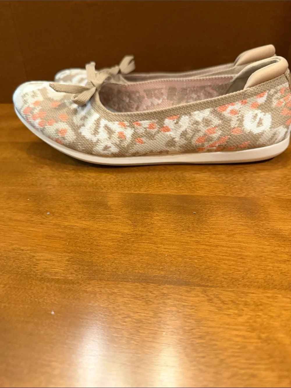 Clarks Beige and Coral Floral Knit Ballet Flats with Bow